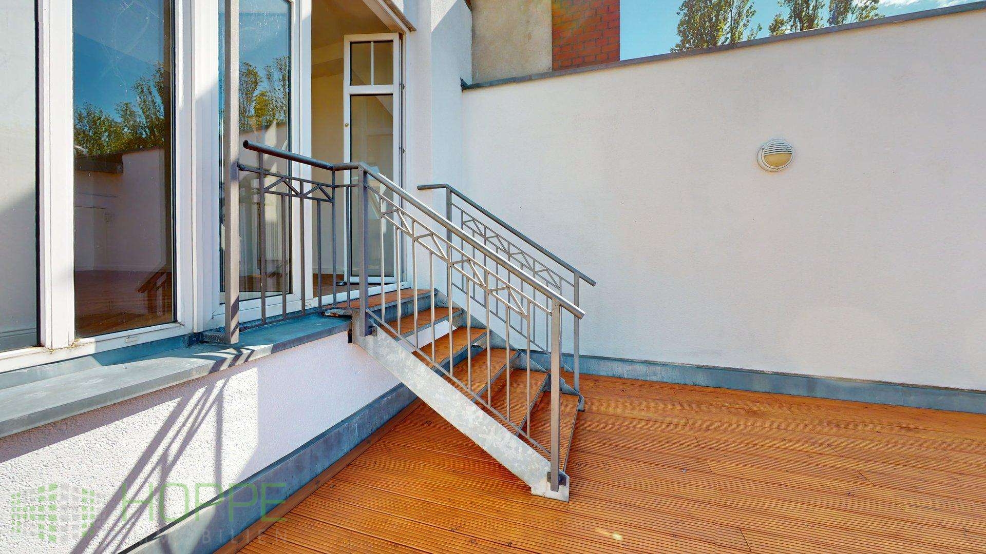 Simon-Dach-Kiez - Move in immediately - Exclusive top floor apartment in a sought-after location in Friedrichshain – Berlin – Vorschaubild 8