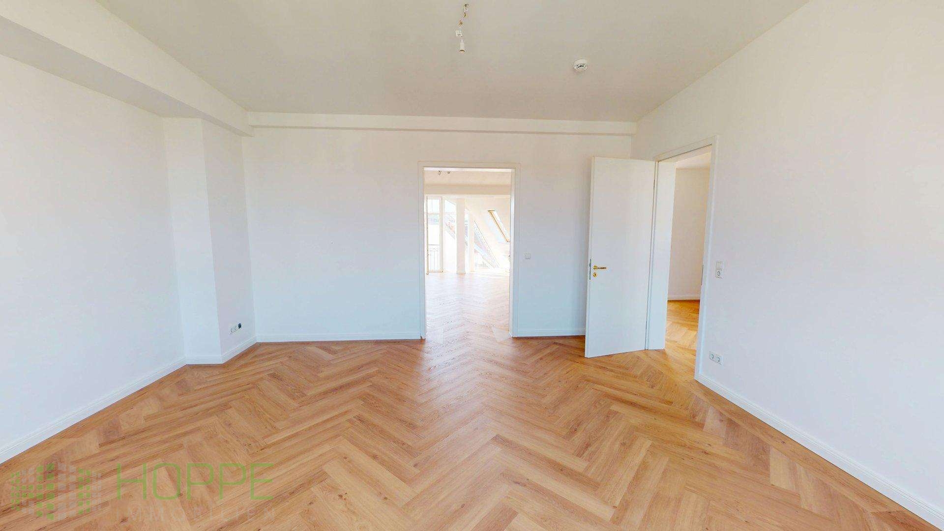 Simon-Dach-Kiez - Move in immediately - Exclusive top floor apartment in a sought-after location in Friedrichshain – Berlin – Vorschaubild 15