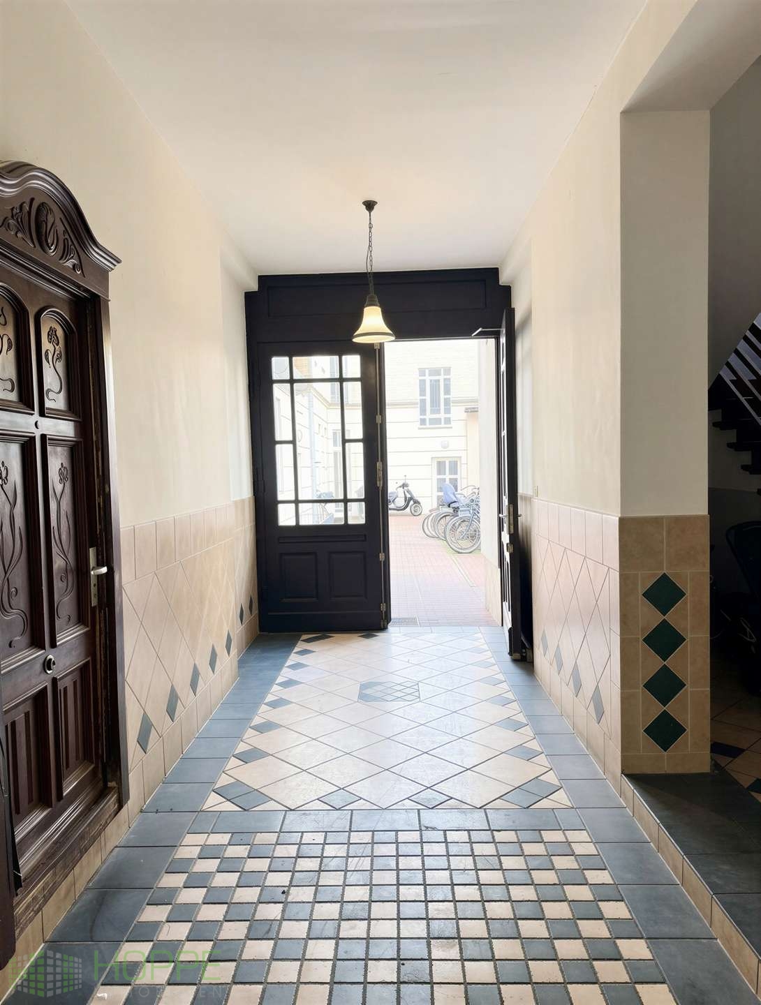 Simon-Dach-Kiez - Move in immediately - Exclusive top floor apartment in a sought-after location in Friedrichshain – Berlin – Vorschaubild 29
