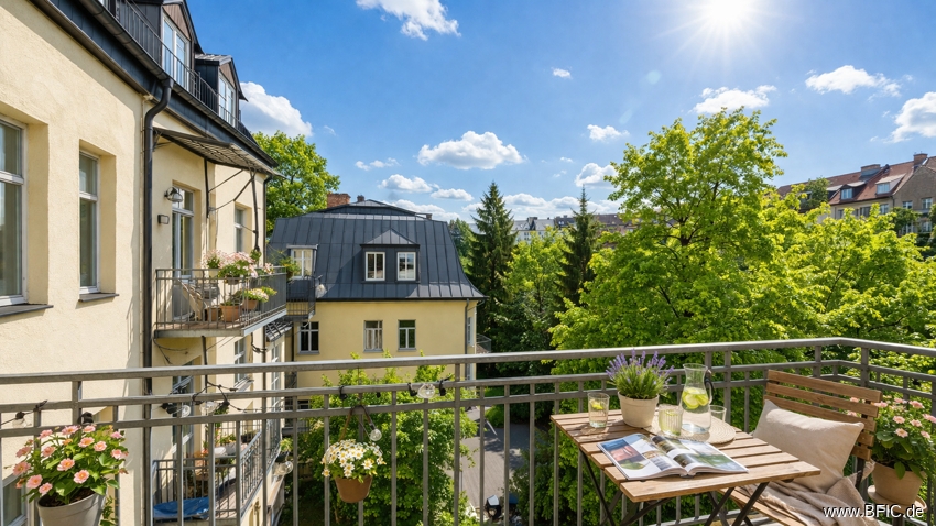 Charmante Altbauwohnung mit Balkon im Münchner Westend – München Schwanthalerhöhe – Vorschaubild 2