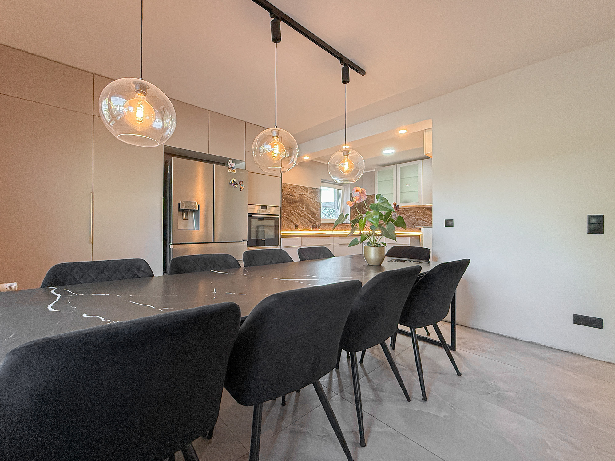 Moderne Zwei-Zimmer-Wohnung – Düsseldorf – Vorschaubild 3
