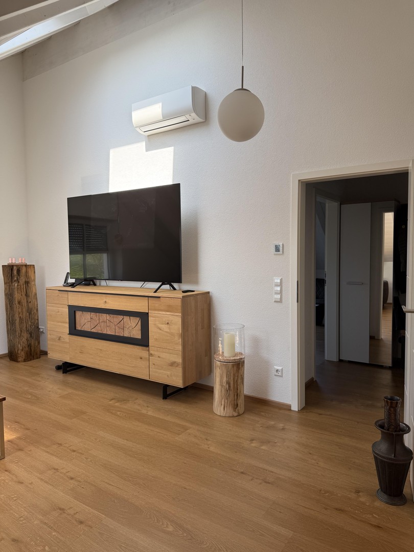 Wohnen auf Zeit: Exklusive Dachgeschosswohnung mit Cabriofenster in ruhiger Lage von Speyer – Speyer – Vorschaubild 9