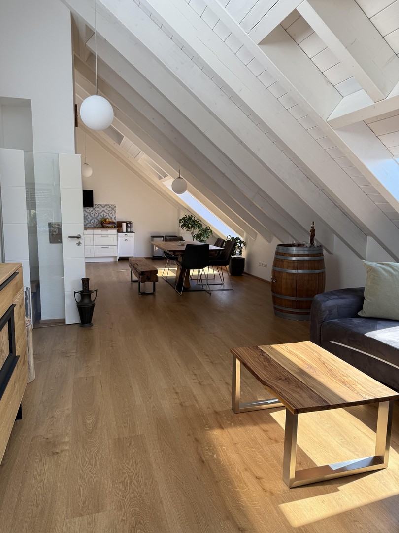 Wohnen auf Zeit: Exklusive Dachgeschosswohnung mit Cabriofenster in ruhiger Lage von Speyer – Speyer – Vorschaubild 11