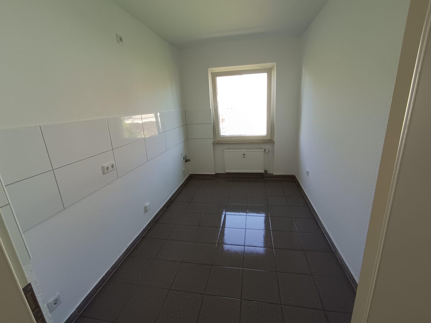Renovierte, moderne 2-Zimmer Wohnung – Duisburg – Vorschaubild 3