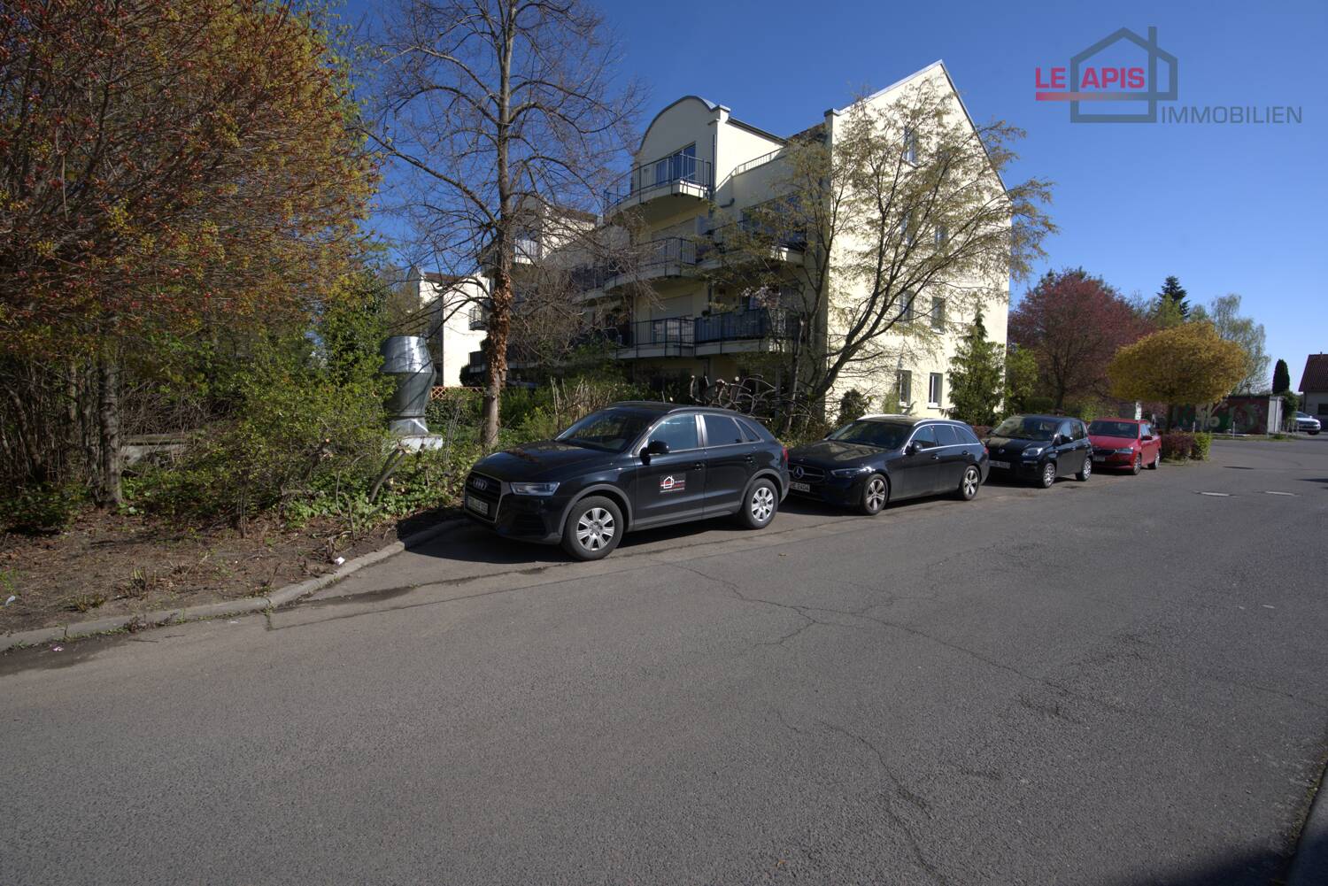 SCHICKE, HELLE DG-1-RWG IN GRÜNER LAGE M. DACHTERRASSE U. TG-STELLPL. IM BELIEBTEN LPZ.-LINDENTHAL – Leipzig – Vorschaubild 2