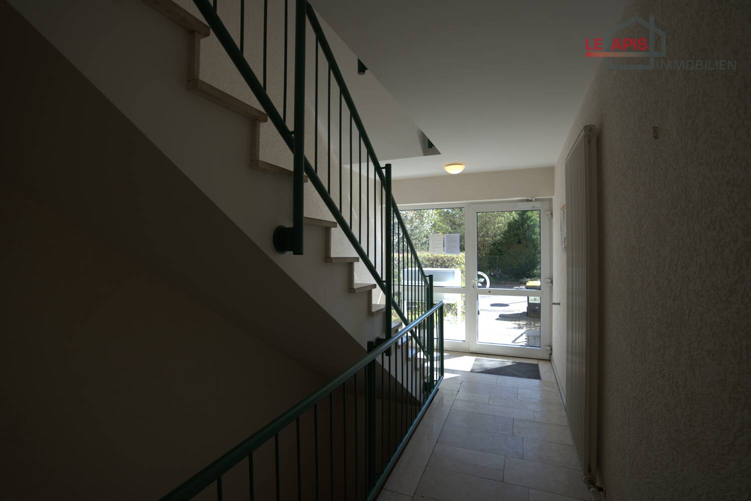 SCHICKE, HELLE DG-1-RWG IN GRÜNER LAGE M. DACHTERRASSE U. TG-STELLPL. IM BELIEBTEN LPZ.-LINDENTHAL – Leipzig – Vorschaubild 4