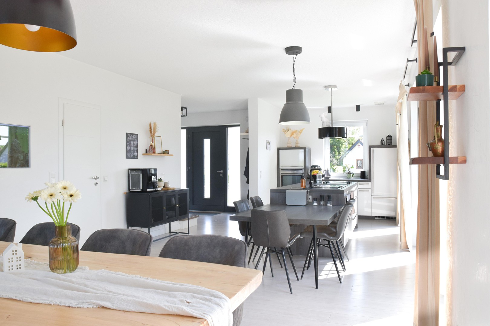 Exklusive Design-Villa mit Pool, Weitblick & modernster Energietechnik - Rückzugsort der Extraklasse – Espelkamp – Vorschaubild 8