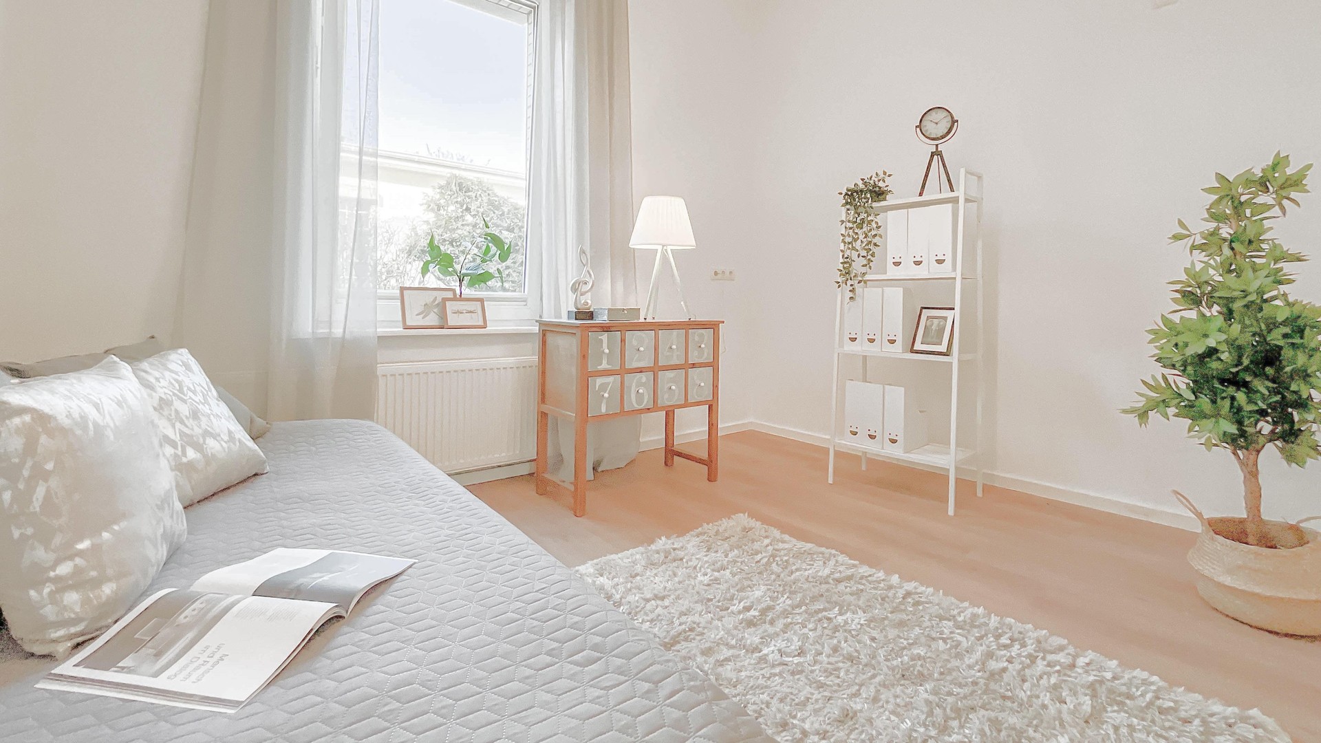 Zentral in HH-Niendorf: Einfamilienhaus (5,5 Zimmer) mit sonnigem Garten und PKW Stellplatz – Hamburg – Vorschaubild 15