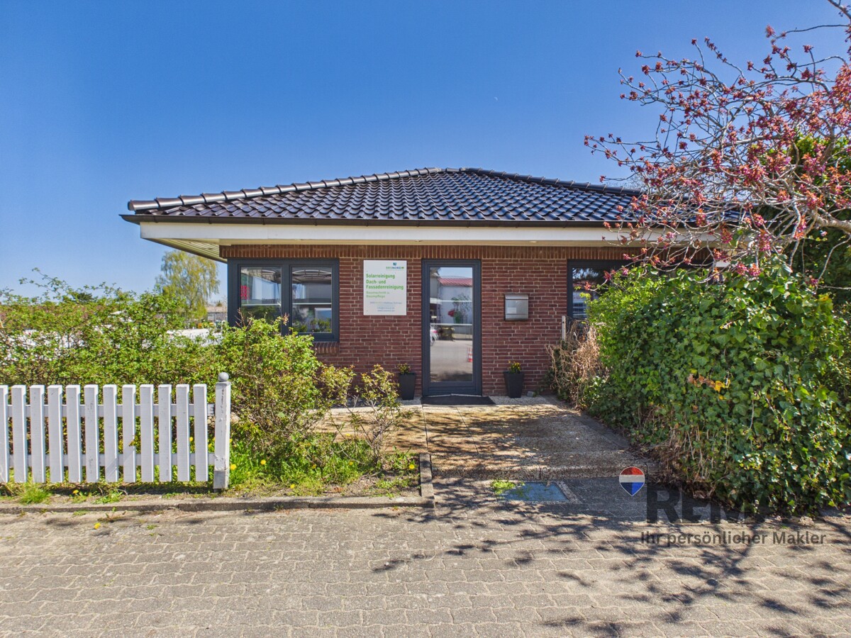 Modernisierter Bungalow mit kleiner Gewerbeeinheit in belebter Lage – Schönberg (Holstein) – Vorschaubild 8