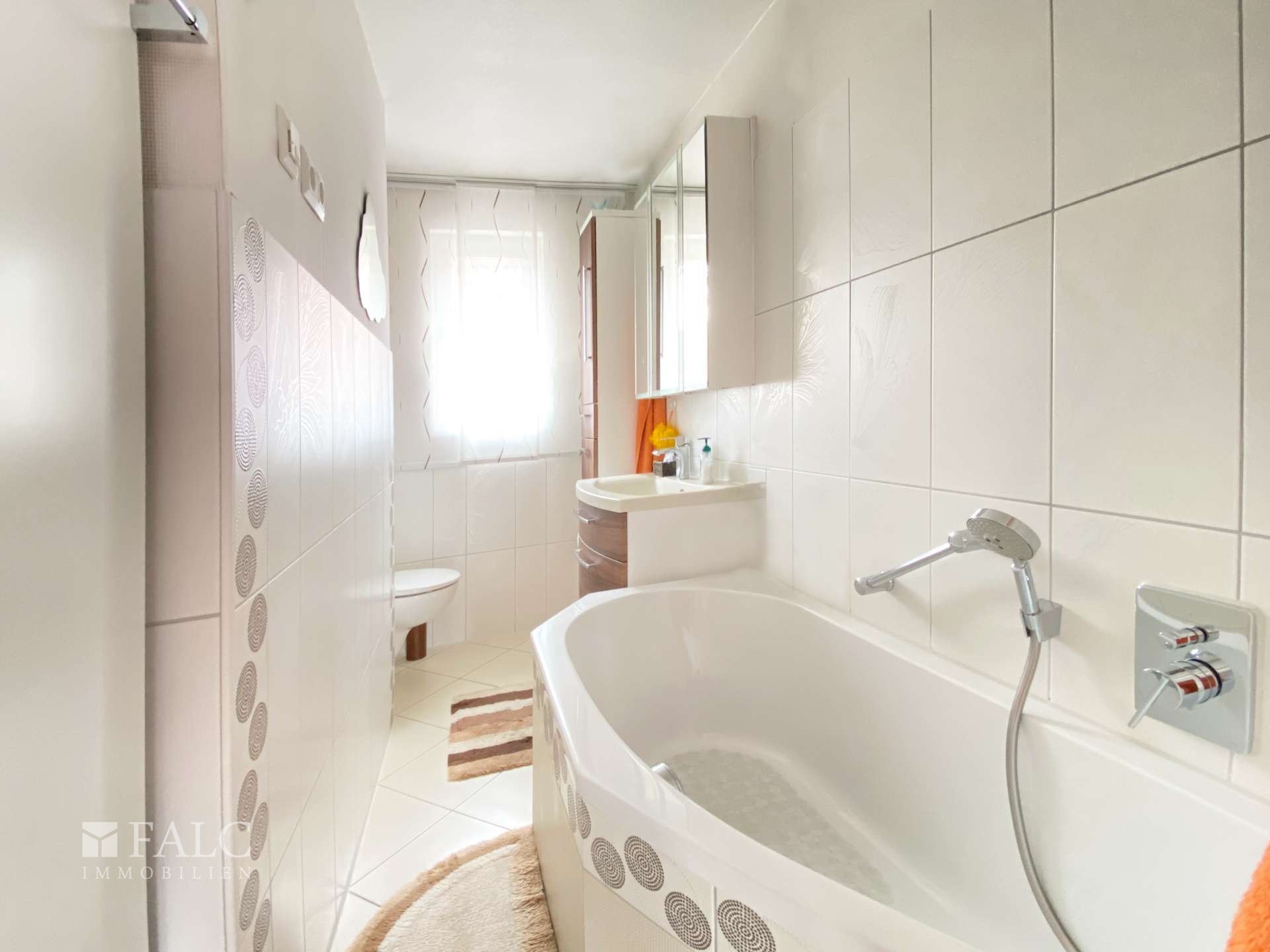 Gefunden! Familienglück im Norden von Erfurt: 5 Zimmer, Garten, Sonne, Zukunft, voll unterkellert – Erfurt – Vorschaubild 10