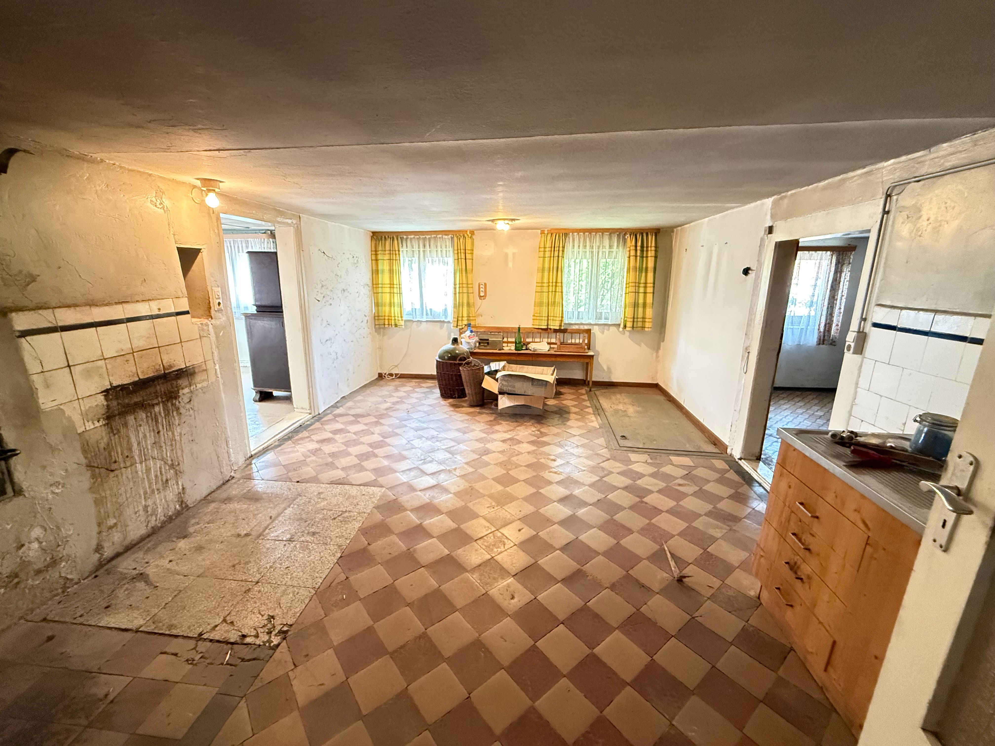 Sanierungsbedürftiges Bauernhaus in einem Teilort von Isny * 900 m² Wohn- und Nutzfläche * – Isny im Allgäu – Vorschaubild 8