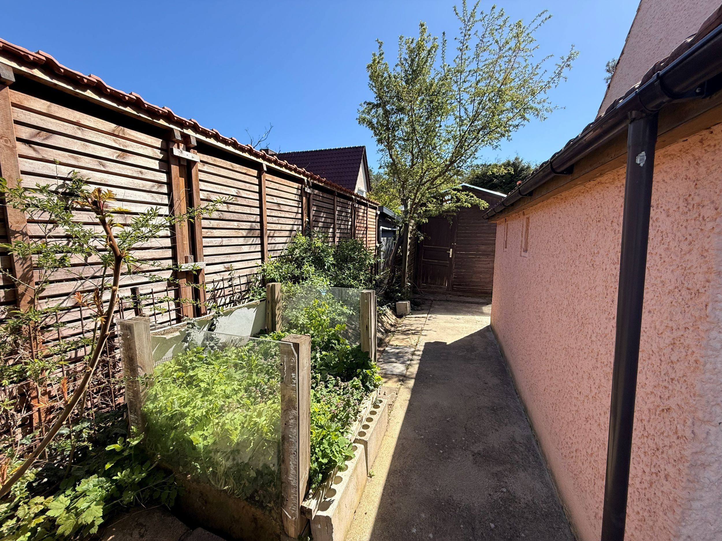 Natur vor der Tür, Ruhe im Alltag – Ihr modernisiertes & bezugsfreies Zuhause in Müggelheim!!! – Berlin – Vorschaubild 2