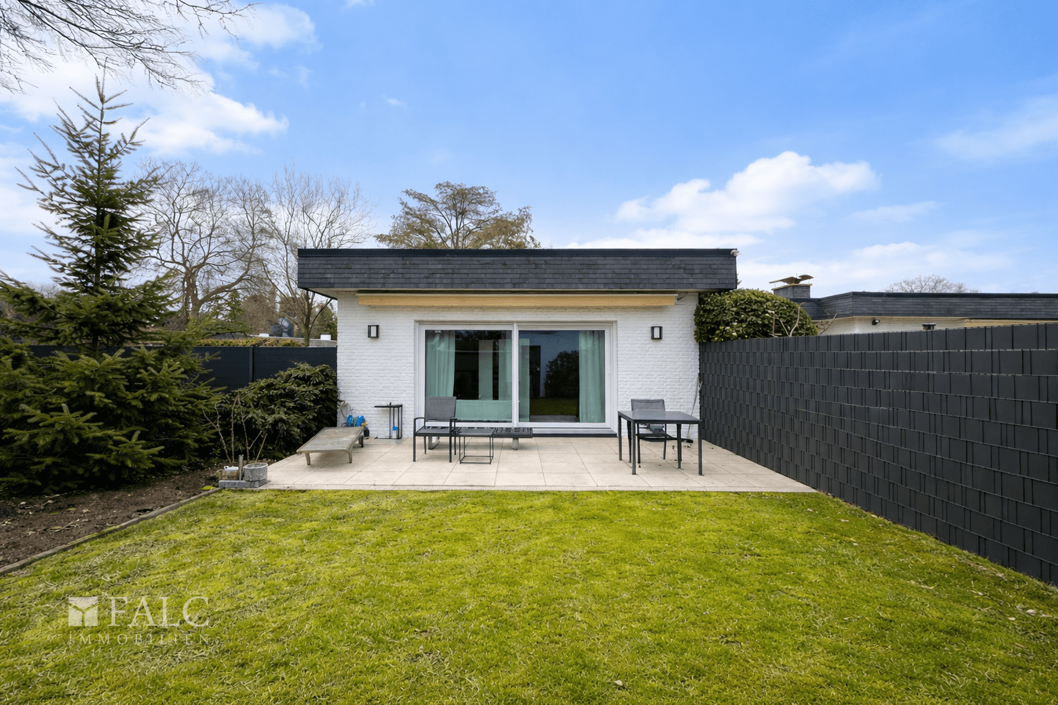 Modernisierter Bungalow in Bestlage Stockum – großzügiger Garten & Terrasse, nahe Rhein & ISD – Düsseldorf – Vorschaubild 9