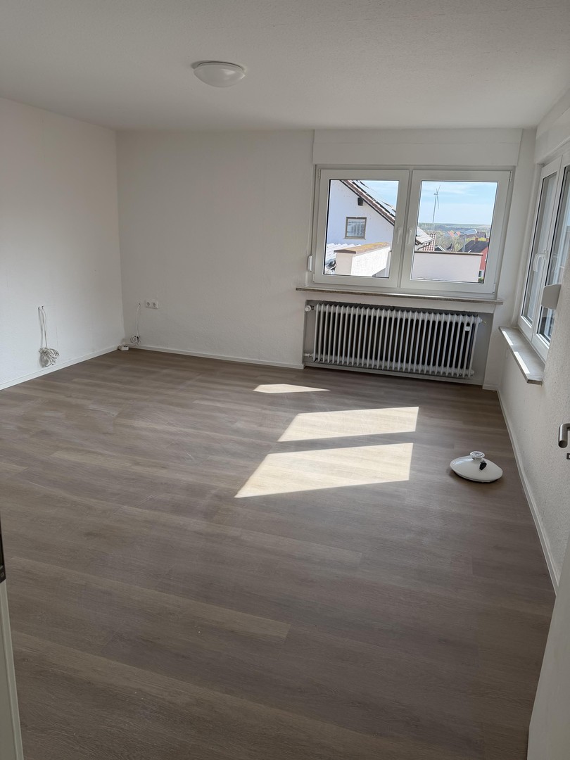 renoviertes Haus 4 Zimmer Küche Bad mit Hof und Garage Worms Abenheim – Worms – Vorschaubild 9