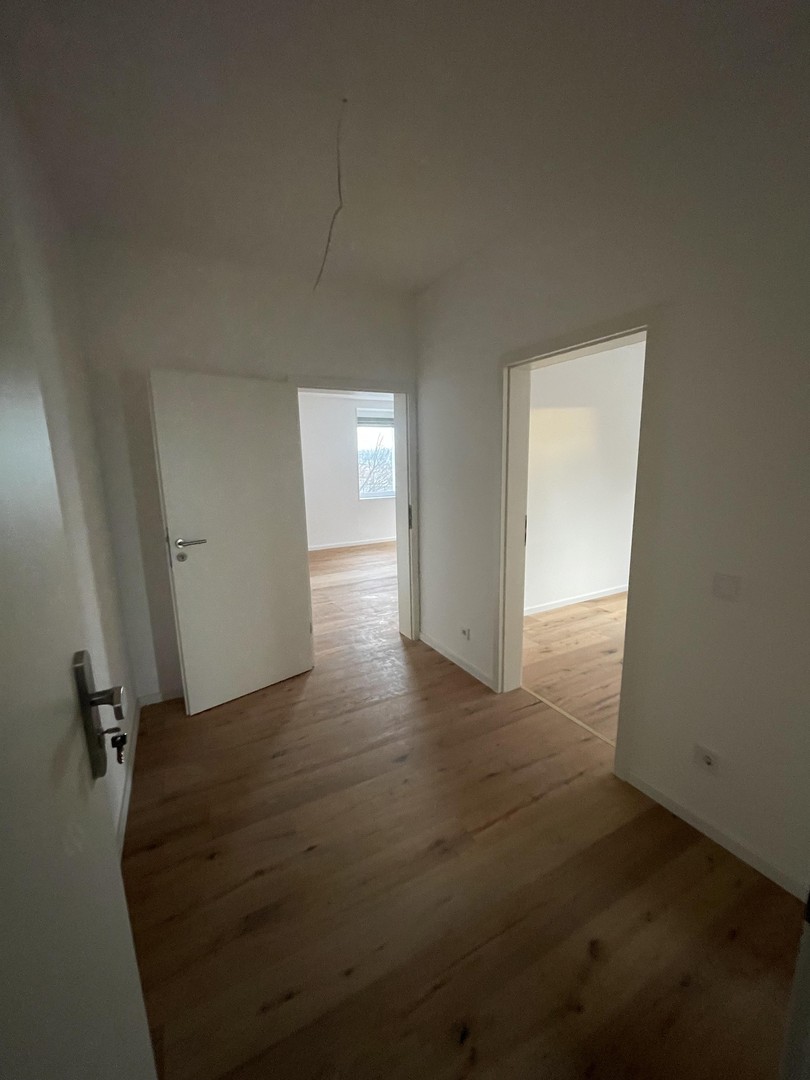 Perfekt für WG, Paare & Familien – kernsanierte 2- & 3-Zimmer-Wohnungen mit Einbauküche – Stuttgart – Vorschaubild 3