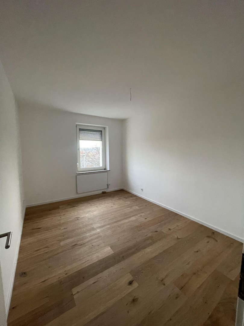 Perfekt für WG, Paare & Familien – kernsanierte 2- & 3-Zimmer-Wohnungen mit Einbauküche – Stuttgart – Vorschaubild 4