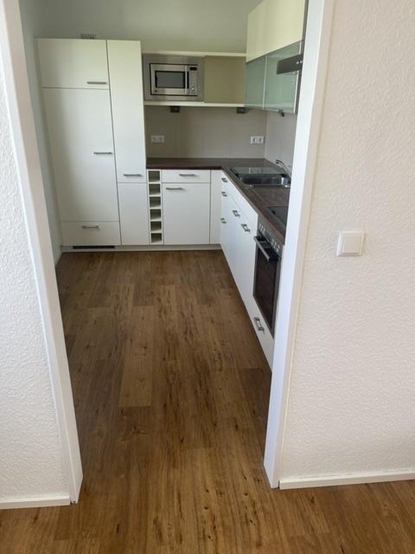 Neu renovierte 4-Zimmerwohnung mit Loggia und traumhaftem Ausblick über Amberg – Amberg – Vorschaubild 4