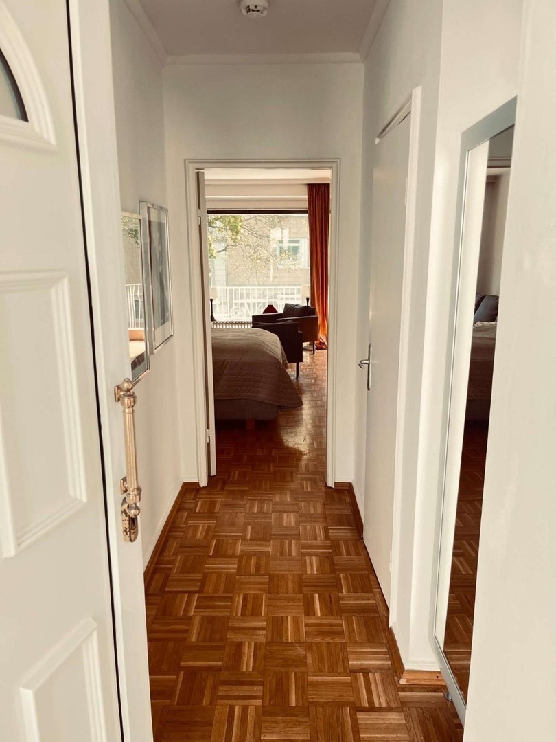 Helle 1-Zimmer-Wohnung mit Teil-Alsterblick - nur 50m zur Alster – Hamburg – Vorschaubild 3