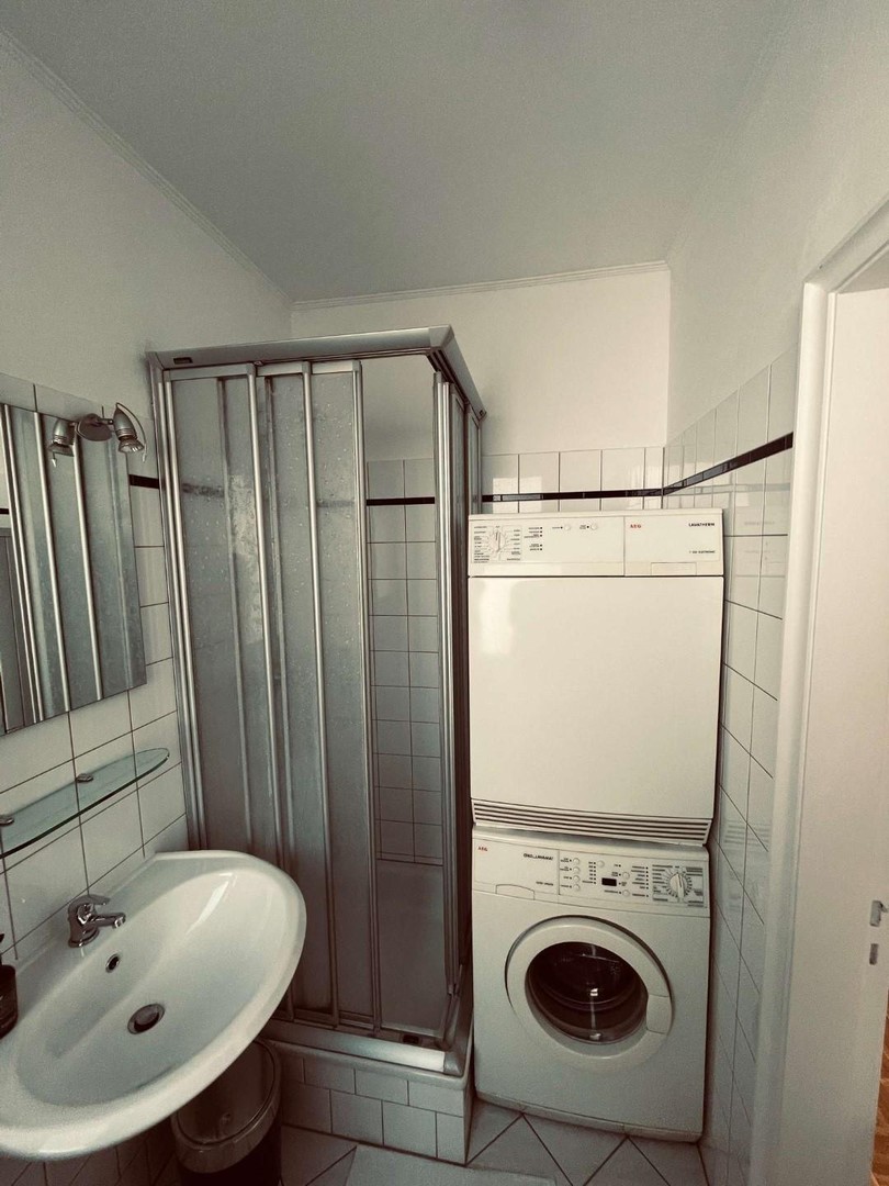 Helle 1-Zimmer-Wohnung mit Teil-Alsterblick - nur 50m zur Alster – Hamburg – Vorschaubild 12