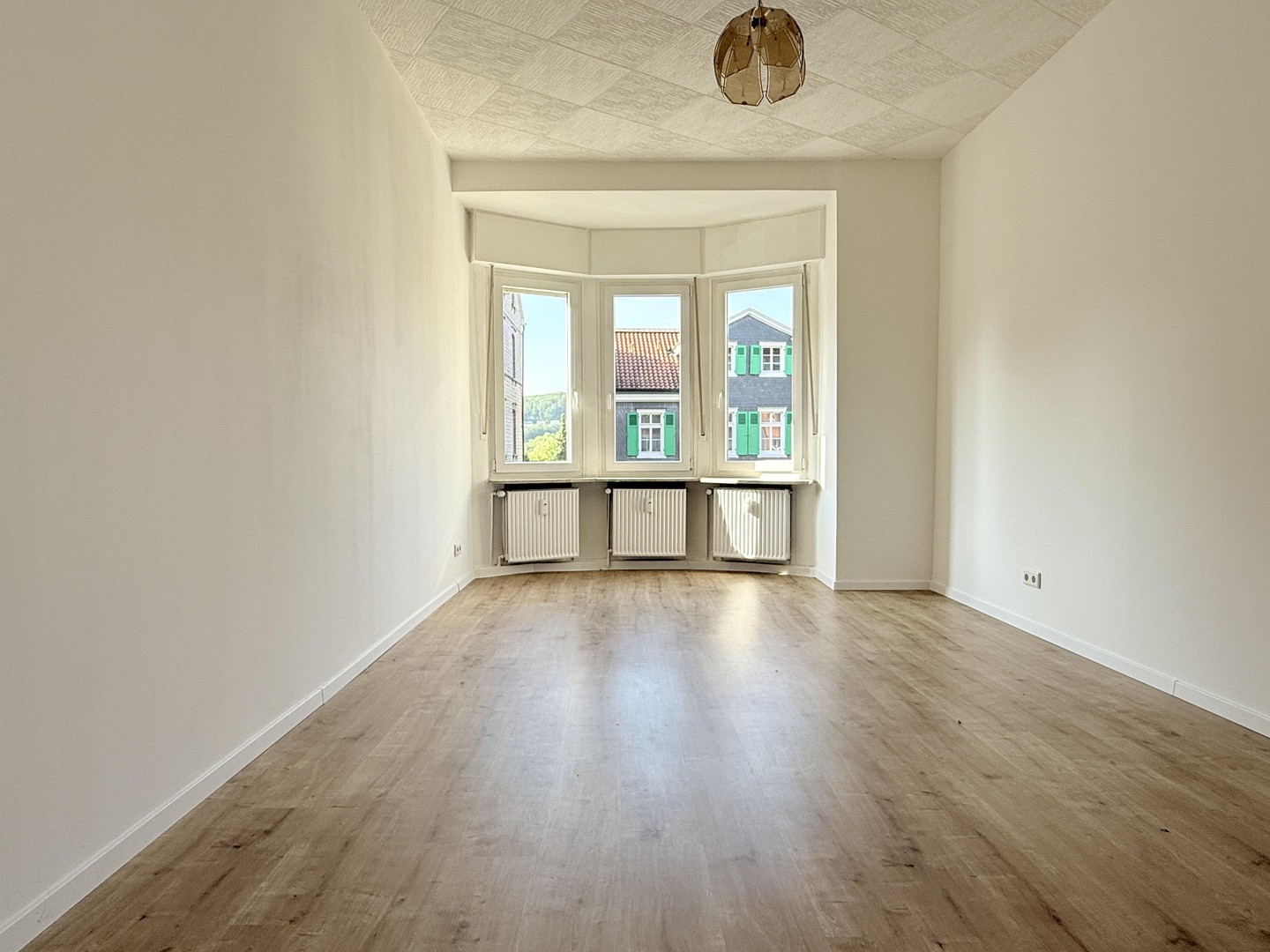 Moderne 2-Zi-Wohnung mit großem Balkon – Hagen – Vorschaubild 2