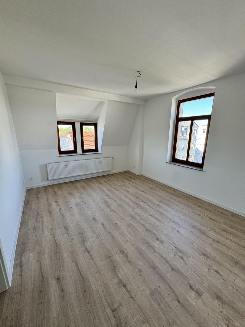 Neu sanierte 2-Zimmer-Wohnung mit modernem Tageslichtbad & EBK – ideal für Singles – Meerane – Vorschaubild 4
