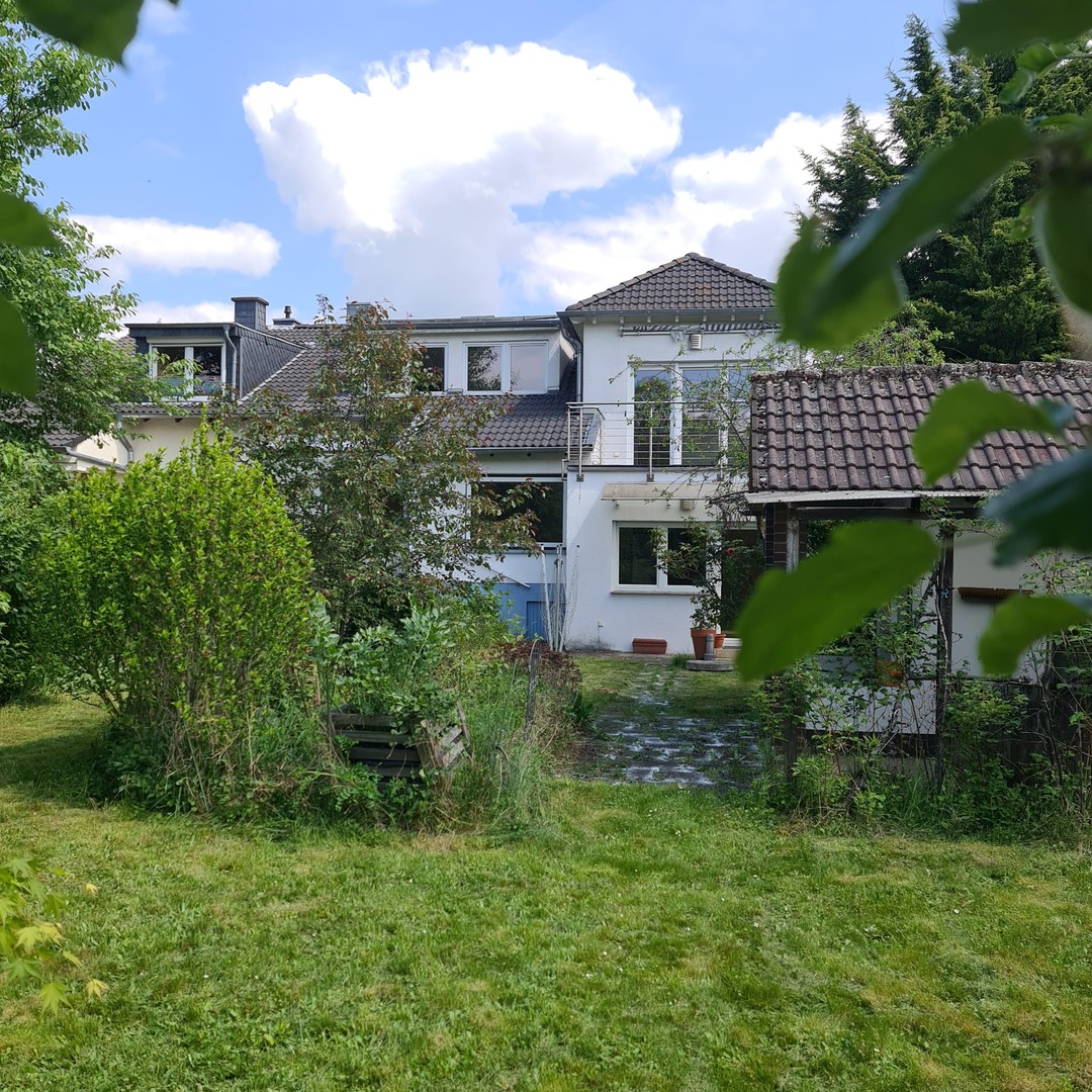 Zweifamilienrheieneckhaus mit 2 Eingängen in Köln Heimersdorf – Köln – Vorschaubild 3