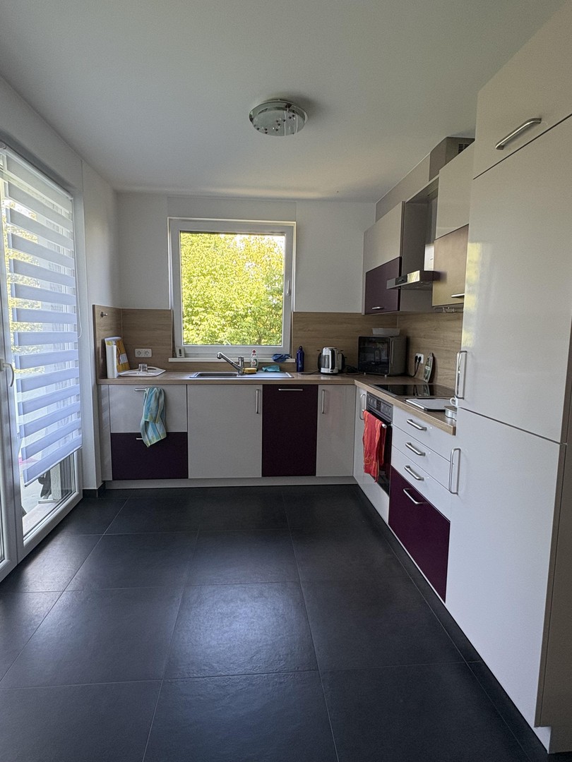 Provisionsfrei! Neuwertiges Mehrfamilienhaus in Idstein – Idstein – Vorschaubild 4