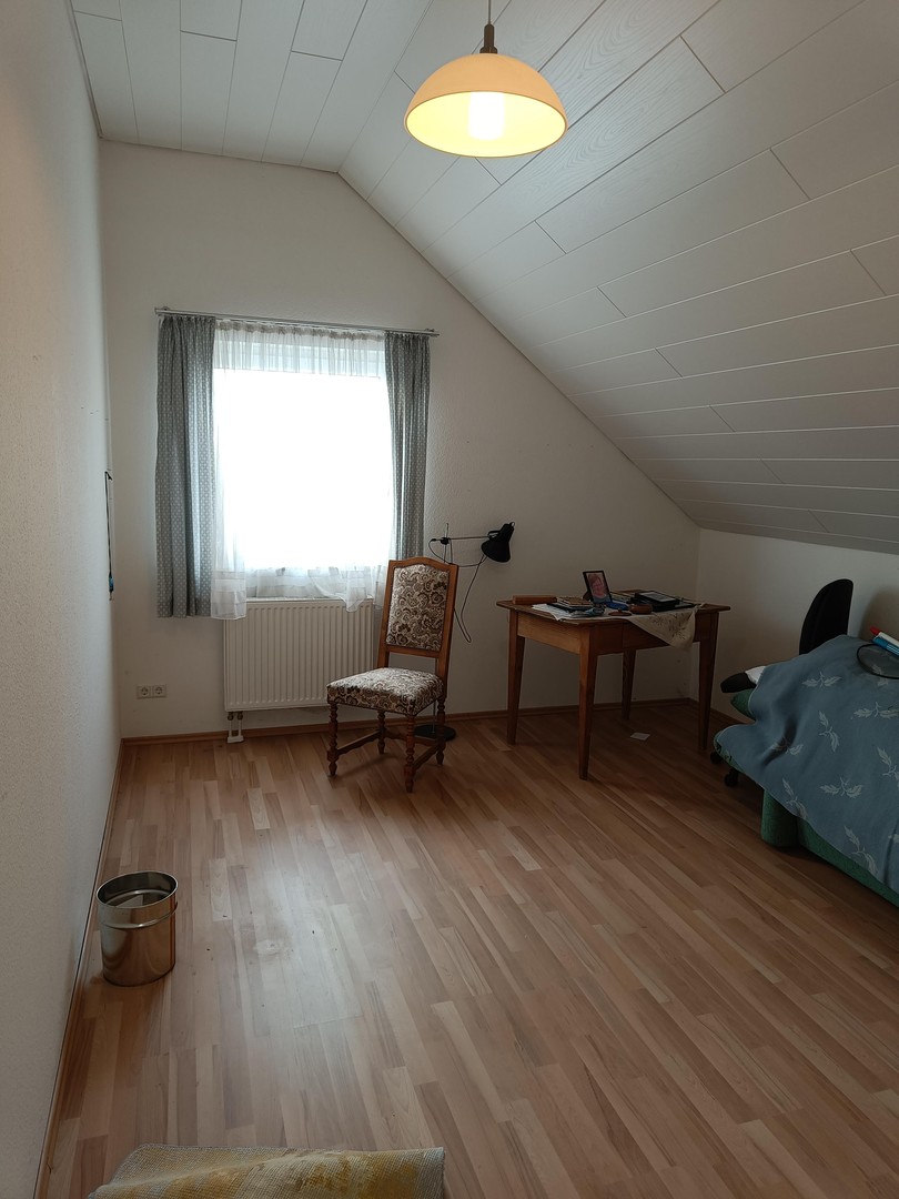 Gepflegtes Einfamilienhaus mit Garten in ruhiger Lage – Wiernsheim – Vorschaubild 26