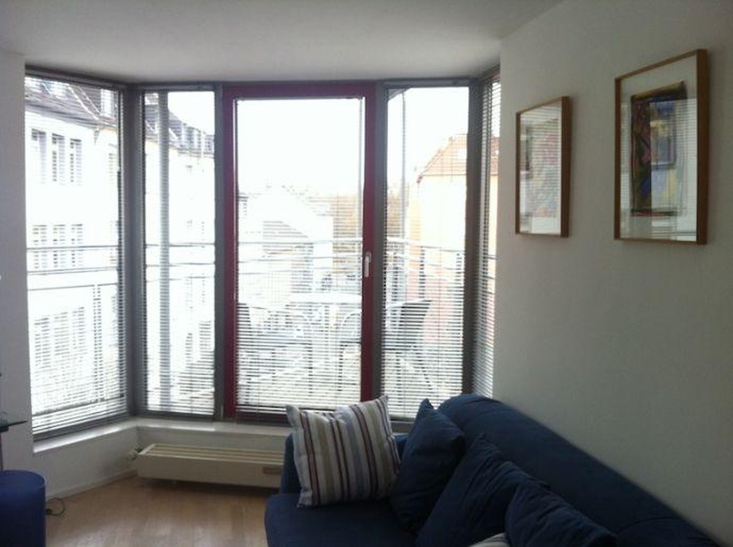 Moderne 2 Zimmer-Etagenwohnung mit Balkon und EBK – Köln – Vorschaubild 3