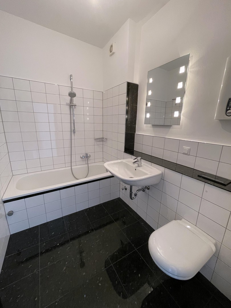 3-ZIMMER-WOHNUNG IN TOP ZUSTAND MIT SÜD-DACHTERRASSE // PROVISIONSFREI! – Hamburg – Vorschaubild 6