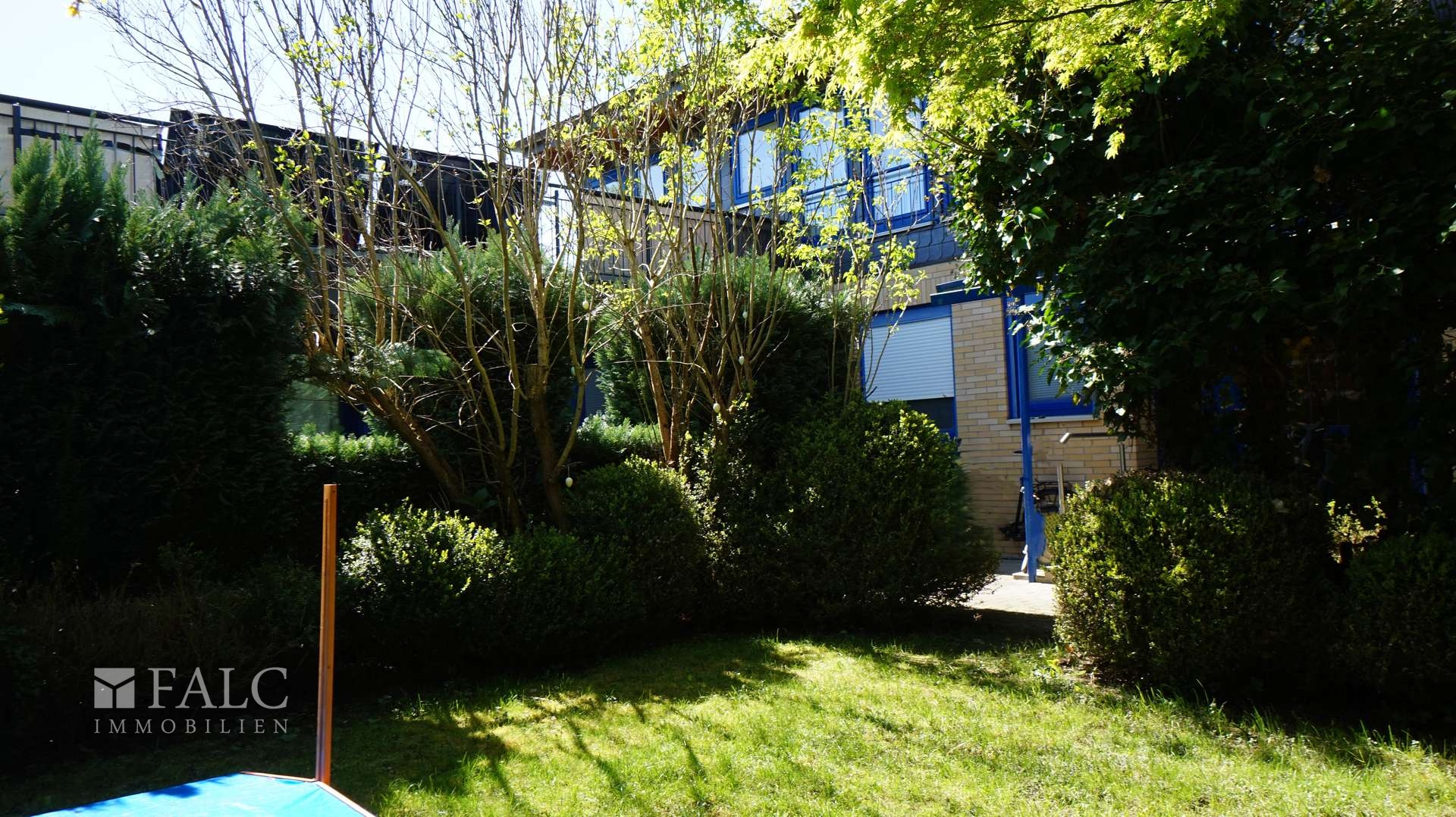Ein Haus - 4 Wohnungen - ca. 555 m² Wfl. auf ca. 900 m² Grundstück von FALC-Immobilien Göttingen – Göttingen – Vorschaubild 7