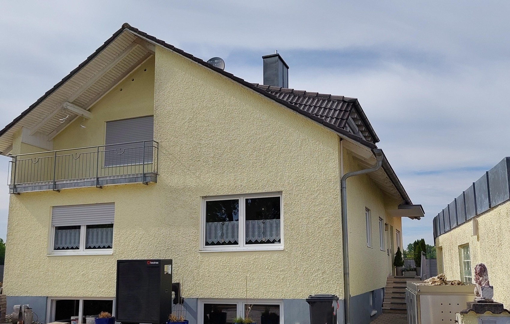 Provisionsfrei ! Ein / Zweifamilienhaus in wunderschöner Lage Ingolstadt Süd, mit toller Fernsicht – Ingolstadt – Bild 1 von 23