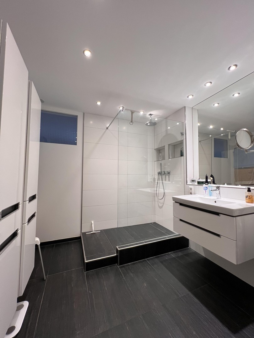 Attraktive 3-Zimmer Wohnung in ruhiger Aussichtslage von Stuttgart – Stuttgart – Vorschaubild 4