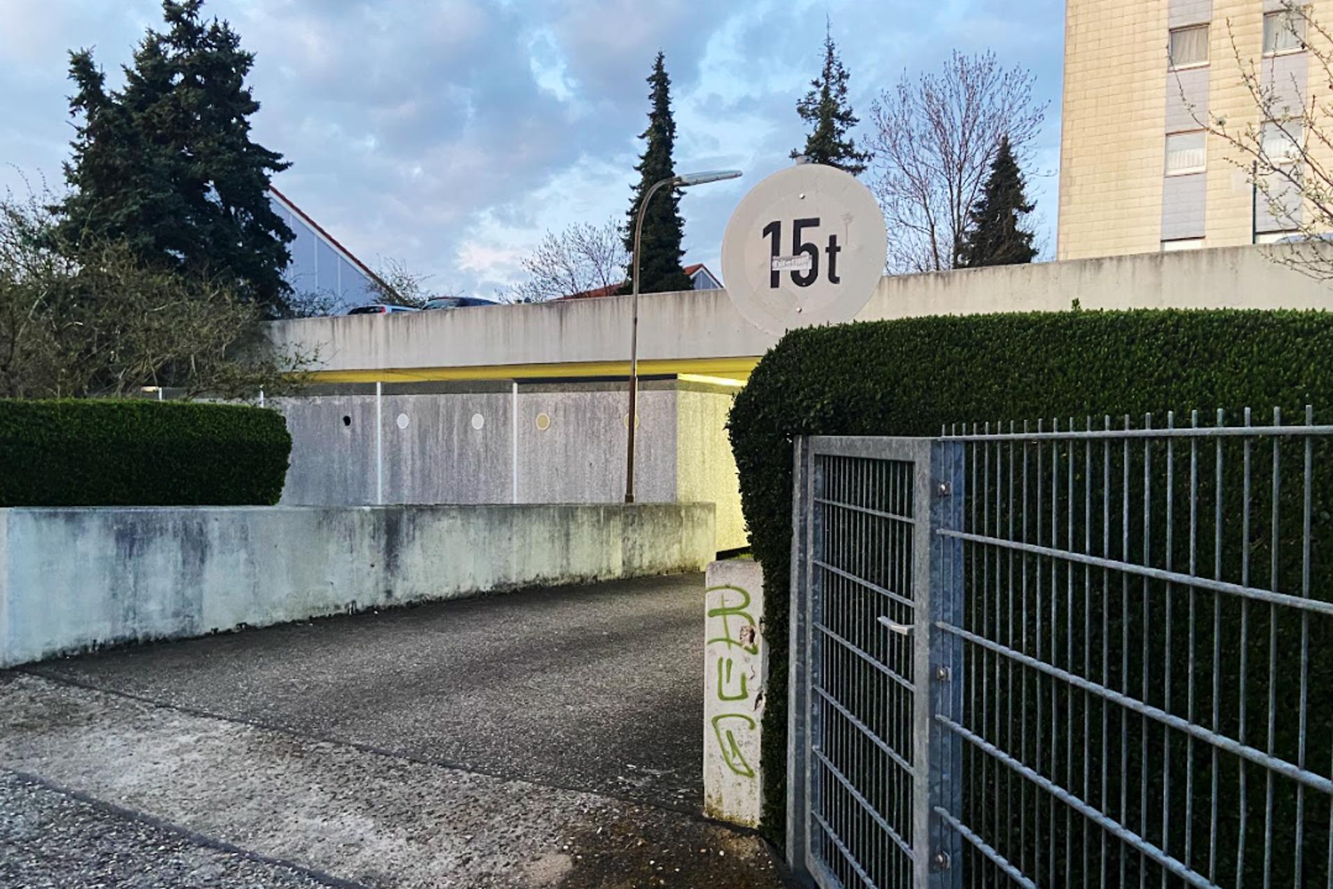 bg