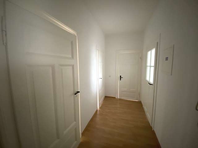 2-Zimmer-Whg - große Küche, Laminat, Badewanne - sehr schöne Lage, direkt am Auenwald – Leipzig – Vorschaubild 6