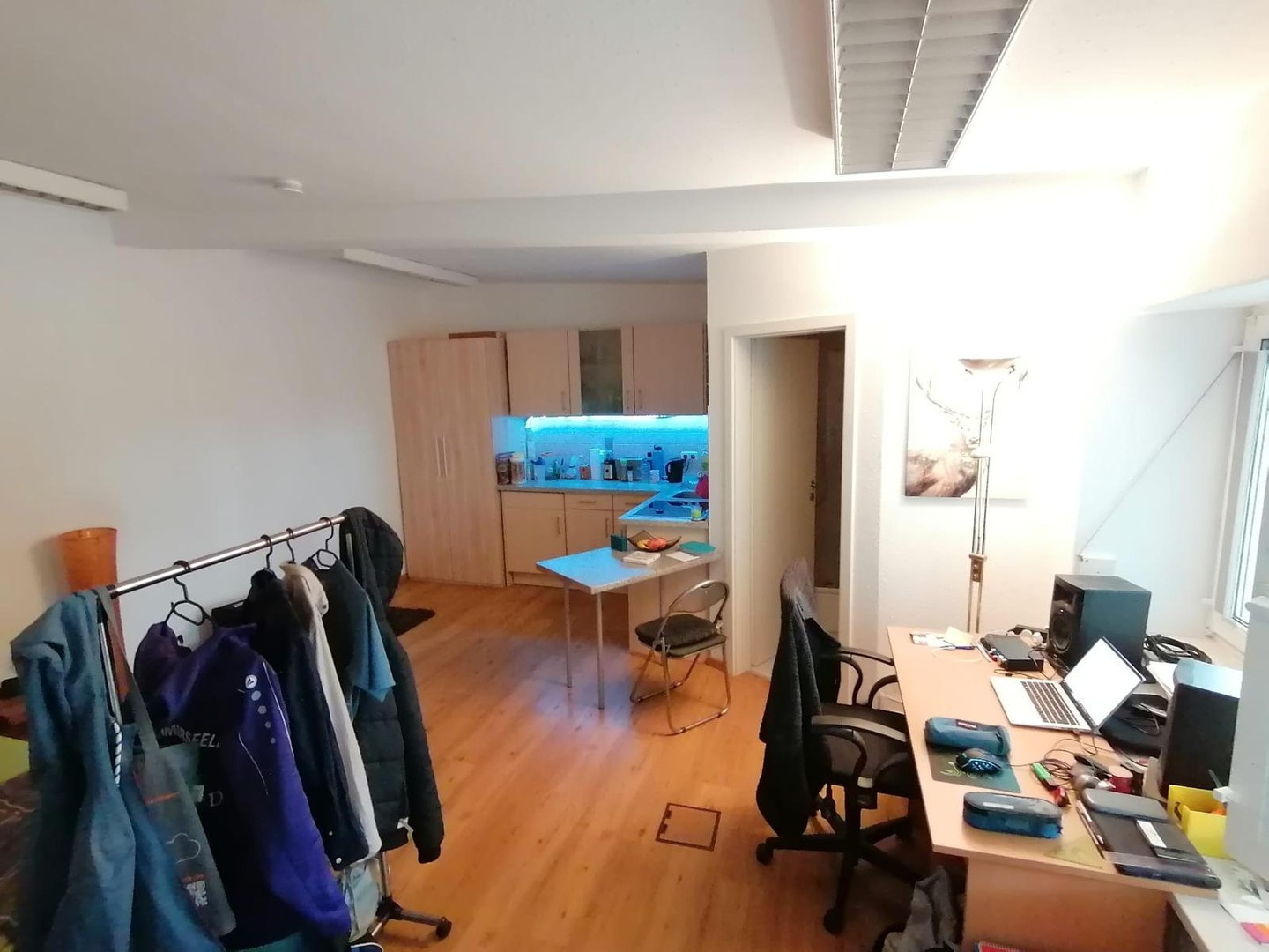 bg