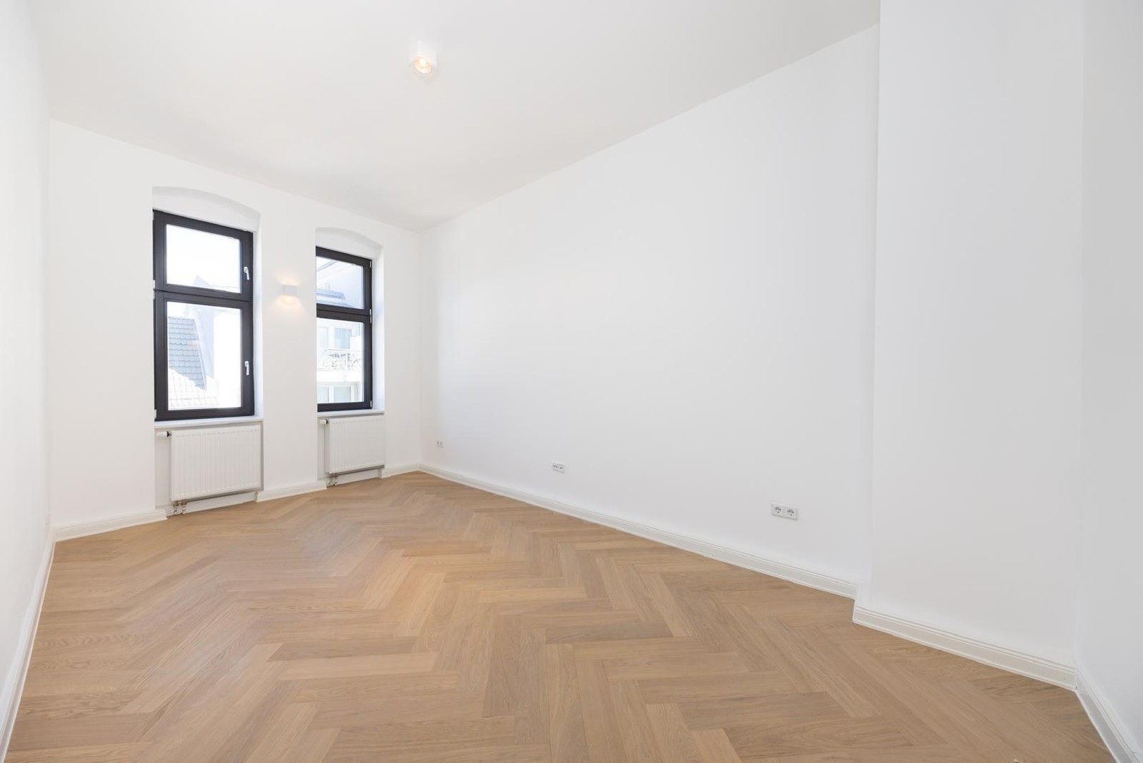 Kernsanierter Altbau | 3 Zimmer mit Weitblick | 2 Balkone | EBK inkl. | Aufzug | top Anbindung – Berlin – Vorschaubild 9