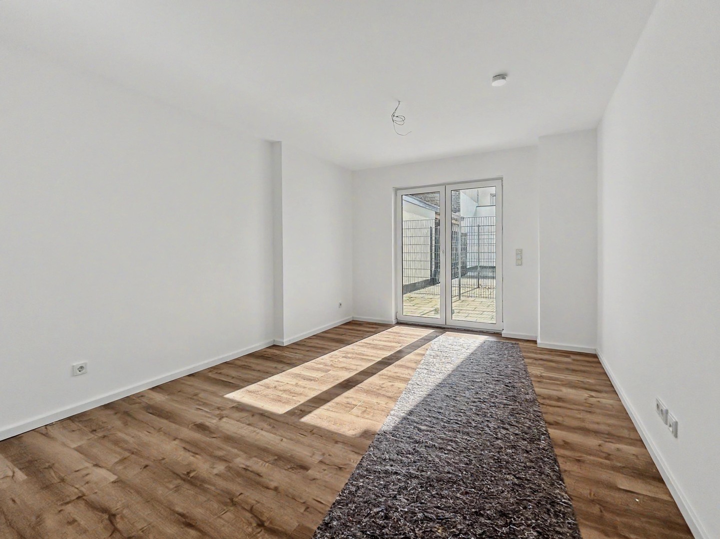 Maisonette-Wohnung im Neubau mit Terrasse und hochwertiger Ausstattung! – Köln – Vorschaubild 2
