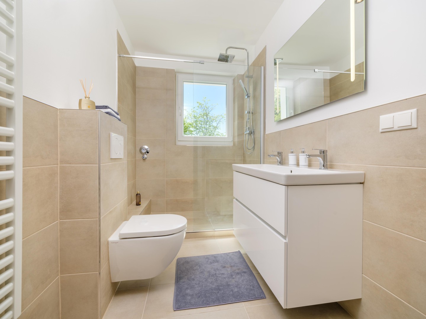 Frisch sanierte 3-Zimmer-Wohnung mit Loggia in Hamburg-Sasel – Hamburg – Vorschaubild 3