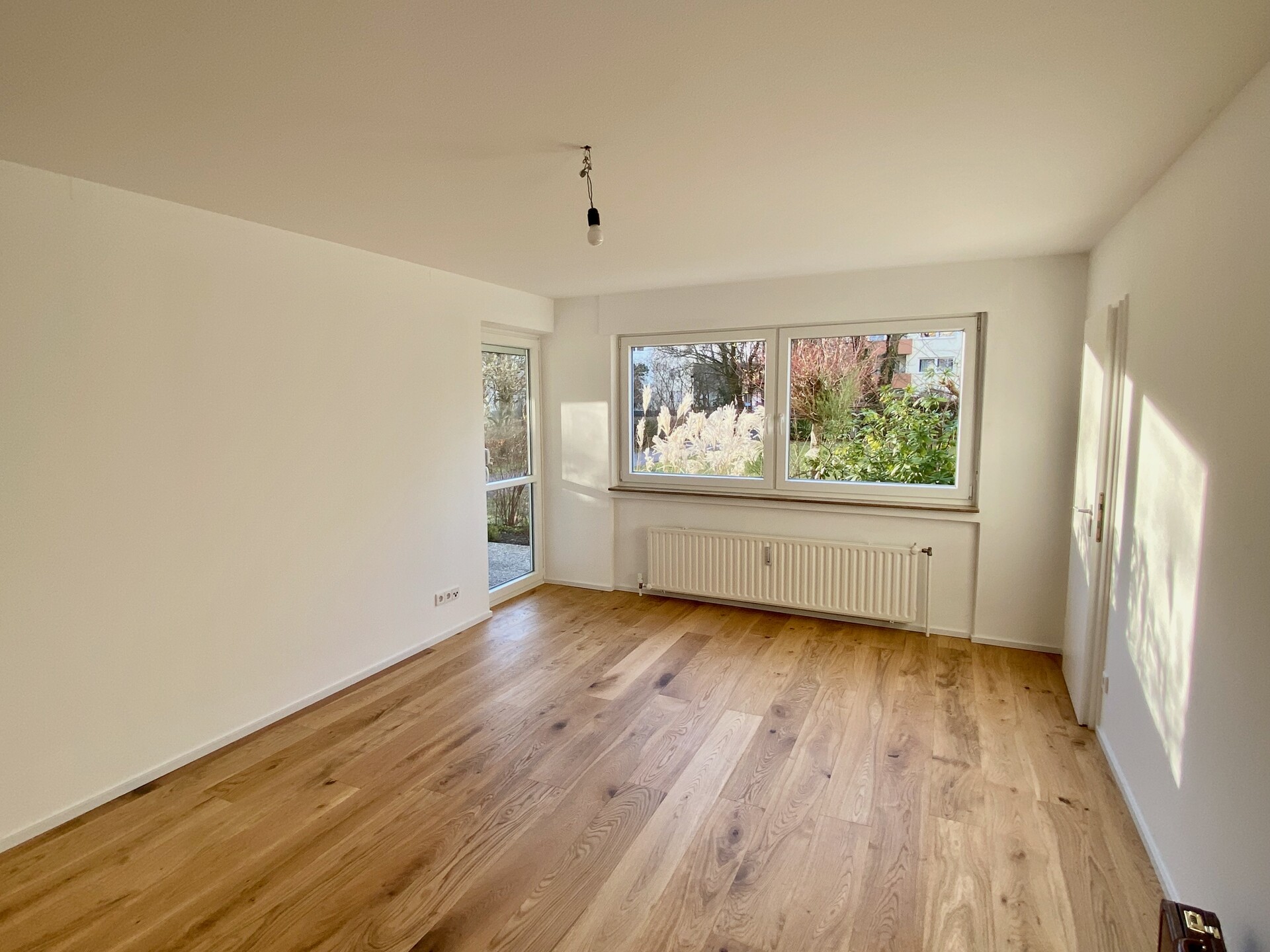 Freie, ruhige 2-Zimmer mit schöner Westterrasse - Besichtigung nach Vereinbarung – München Aubing – Vorschaubild 2
