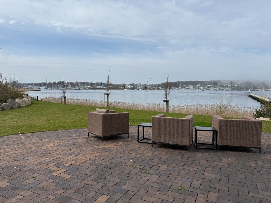 Reetdach trifft Moderne: Einzigartiges Wohnen in erster Wasserlinie – Kappeln – Vorschaubild 8