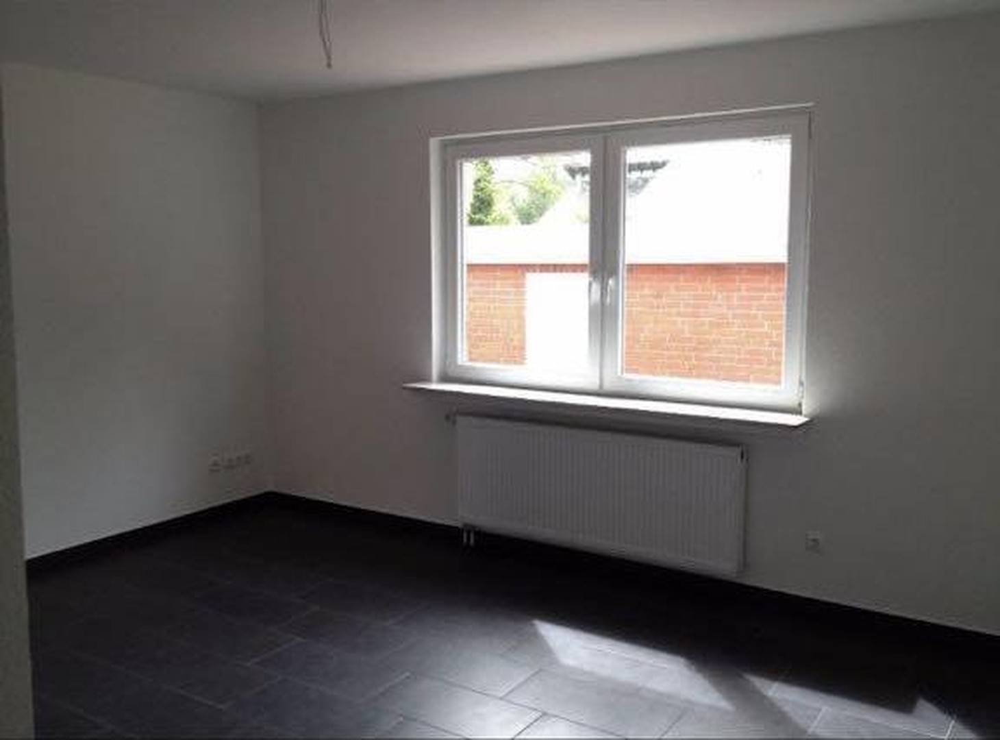 Ab 1.6.26: 70m² Wohnung mit Dachterrasse zentral in Sottrum, PKW-Stellplatz – Sottrum – Vorschaubild 2