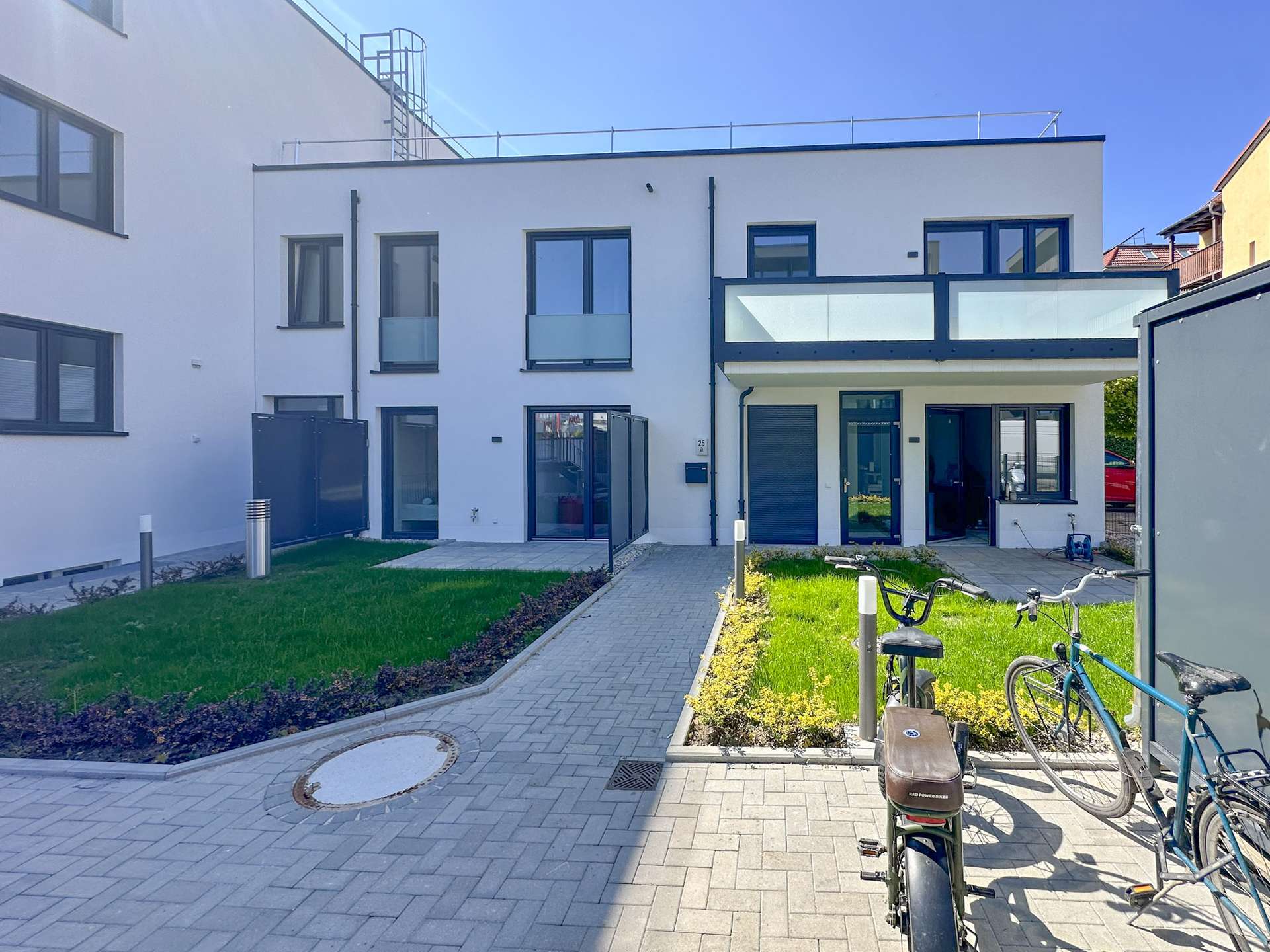 Mit Gestaltungsoption! Erstbezug in 2. Reihe | Lift | Tageslichtbad | Balkon | TG-Stellplatz mgl. – Leipzig – Vorschaubild 12