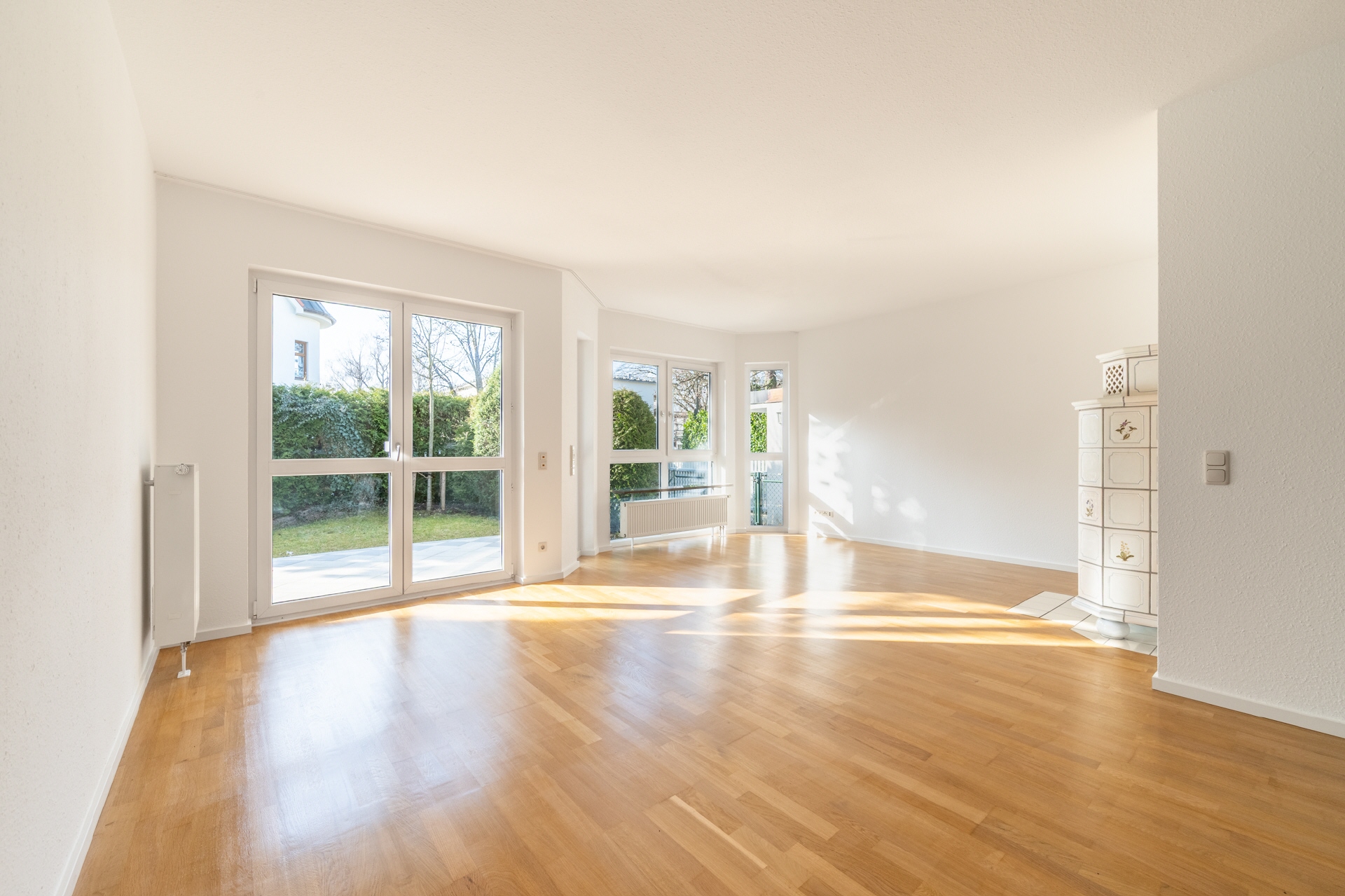 Aigner - Großzügige 3-Zimmer-Erdgeschosswohnung mit Garten in der Villenkolonie Pasing I