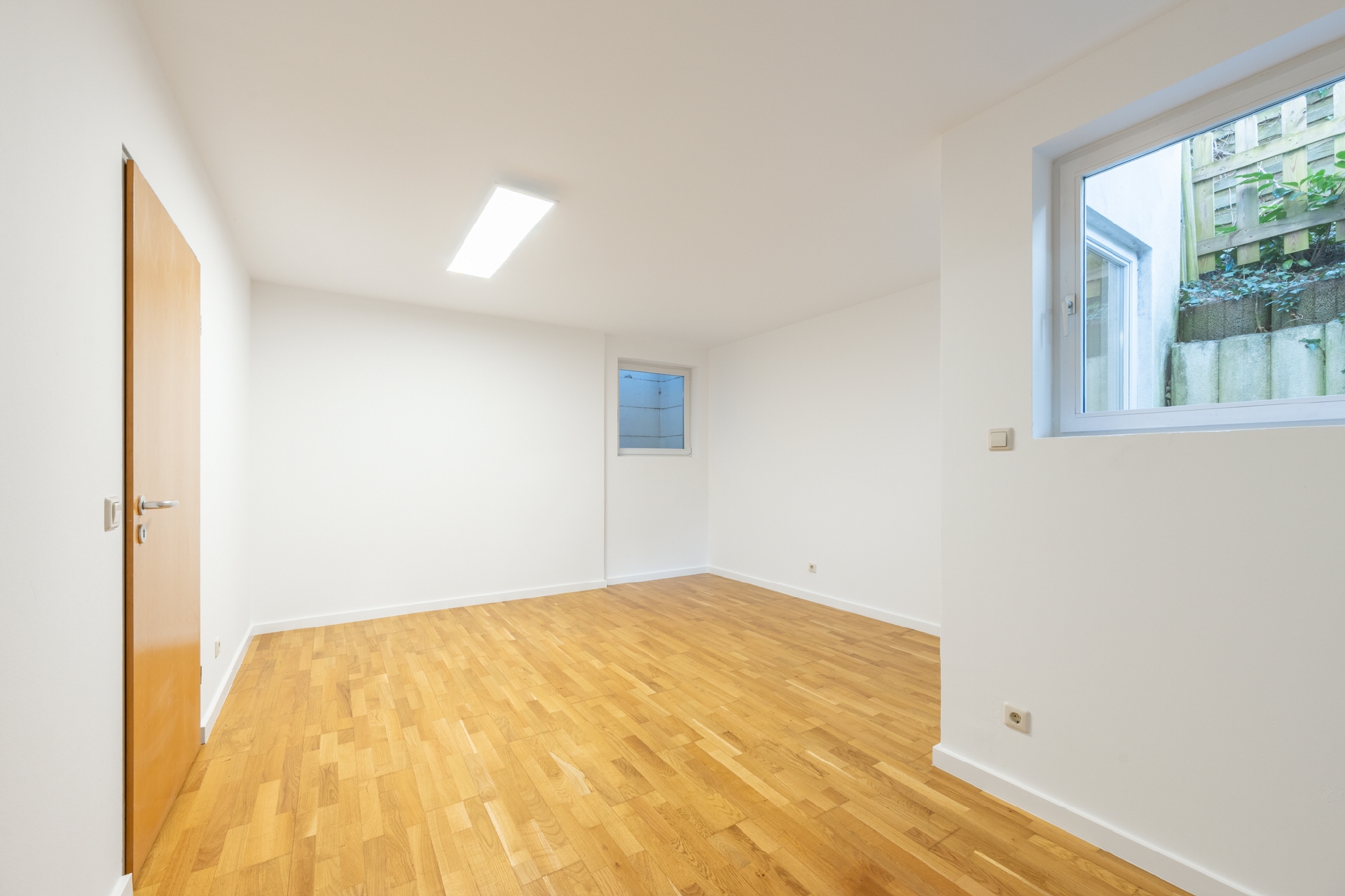 Aigner - Großzügige 3-Zimmer-Erdgeschosswohnung mit Garten in der Villenkolonie Pasing I – München – Vorschaubild 7