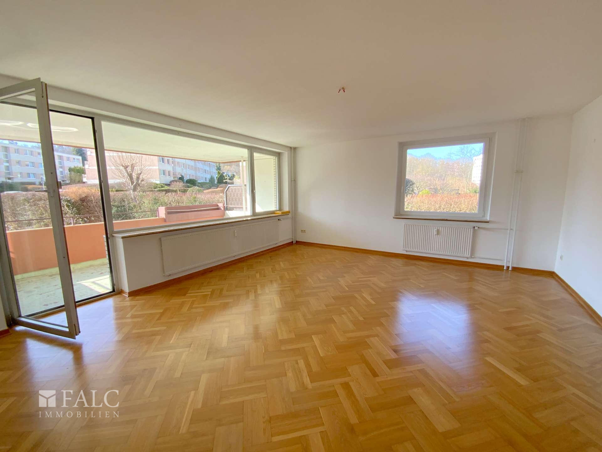 Helle, geräumige 2-Zimmer-Wohnung mit großem Balkon – Hildesheim – Vorschaubild 3