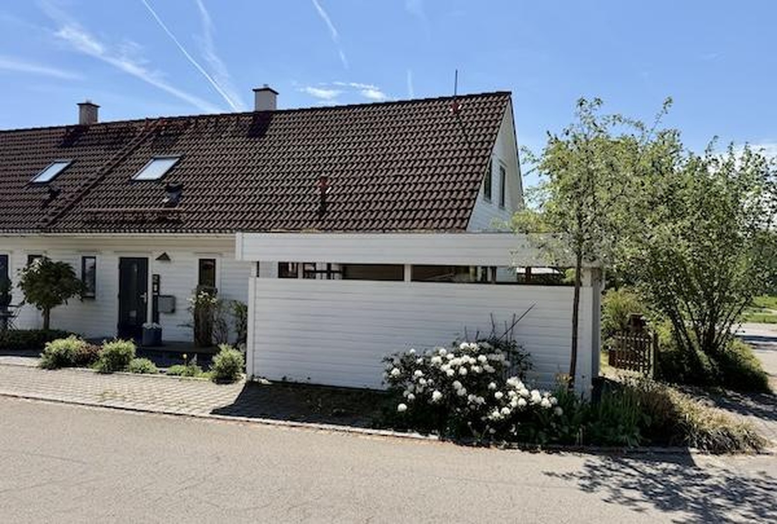 Charmantes norwegisches Holzhaus mit Schwimmteich und traumhaftem Naturgarten – Gerolsbach – Vorschaubild 9