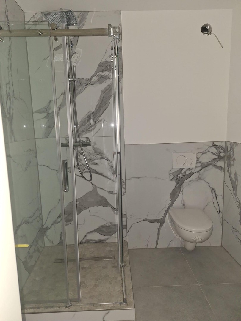 Erstbezug! Stilvolle 3-Zi Wohnung in Toplage von Rüdesheim mit Küche – Rüdesheim am Rhein – Vorschaubild 3