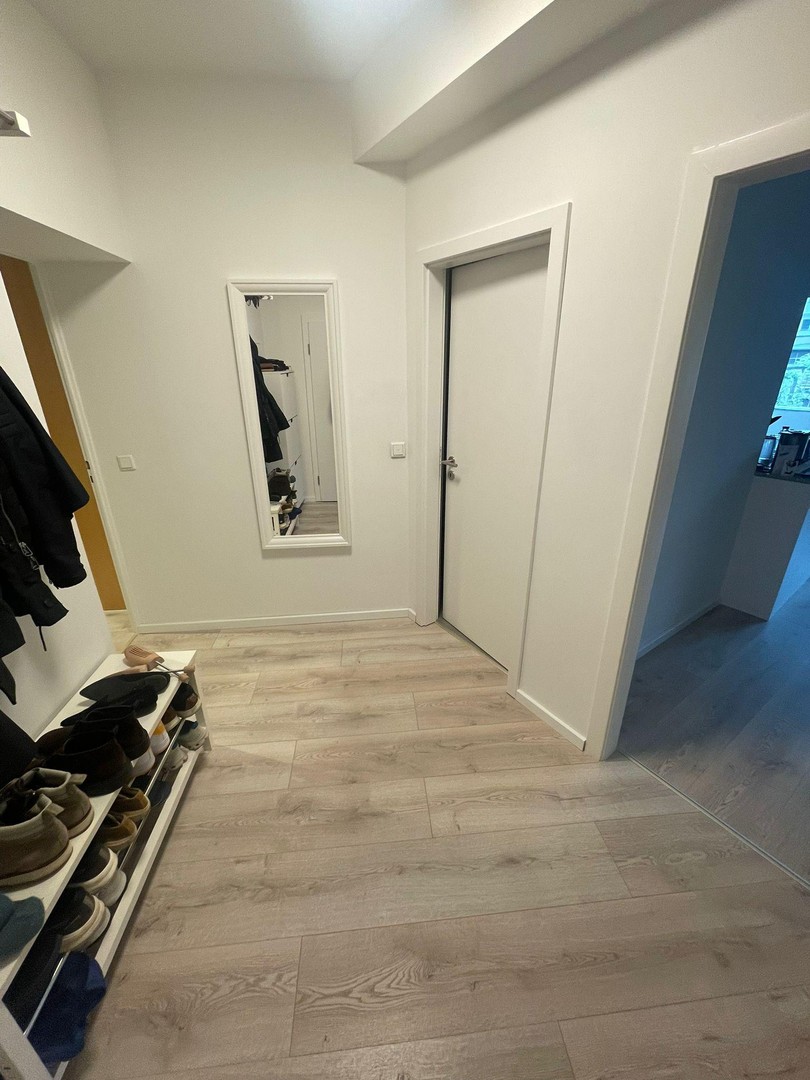 Renovierte 2-Zimmer-Wohnung mit Balkon, Aufzug & Einbauküche in zentraler Lage von Düsseldorf – Düsseldorf – Vorschaubild 9