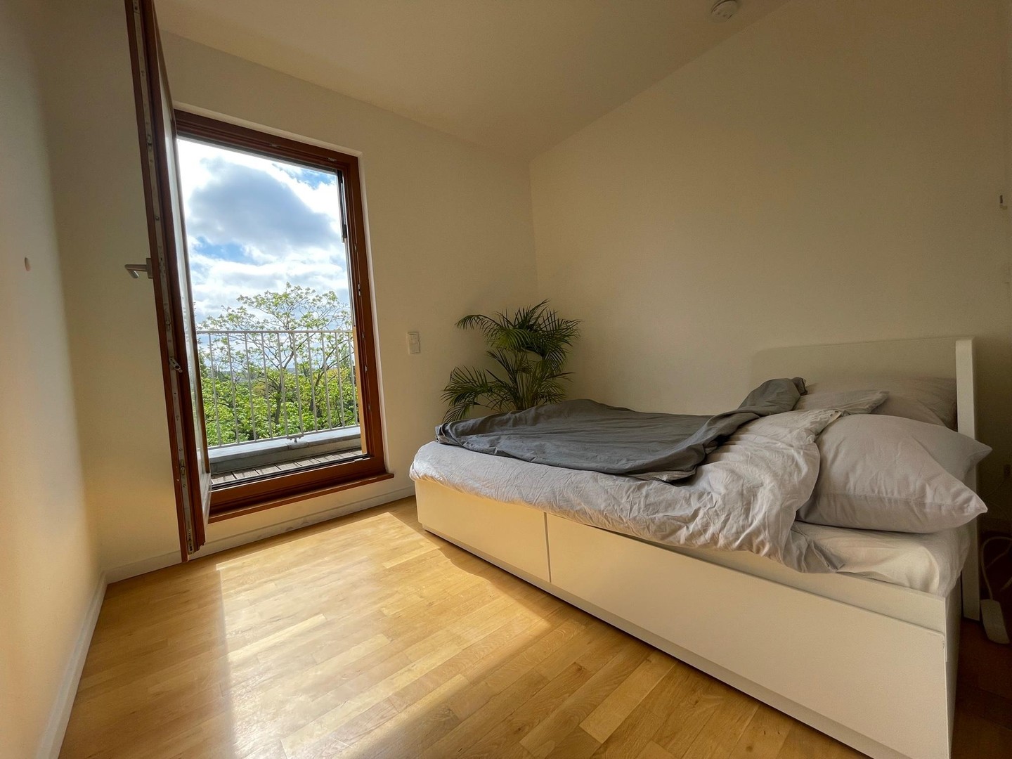 Penthouse appartment mit großer Dachterasse (möbliert) – Berlin – Vorschaubild 10